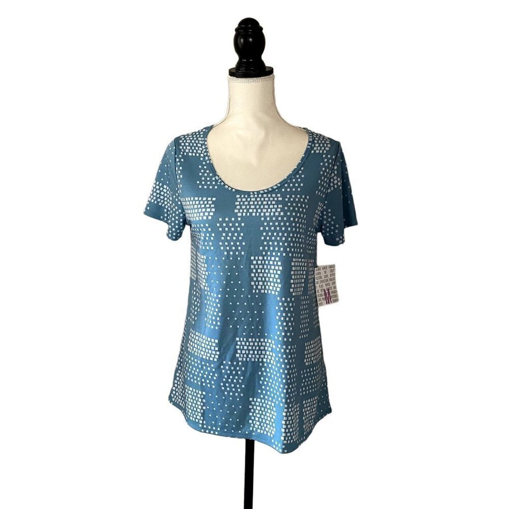 NWT | Lula Roe | Green Scoop Neck T-Shirt | Size: Medium